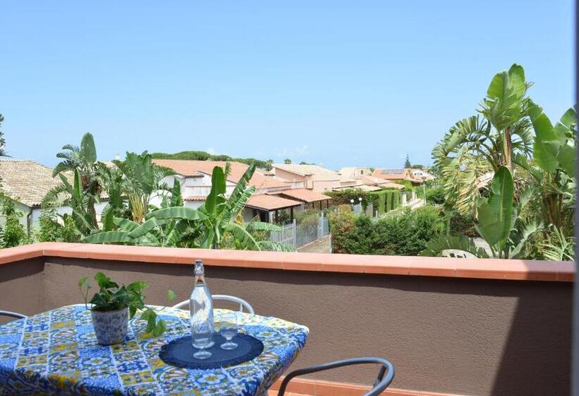 کلبه ییلاقی, Sicily Penta Dream House