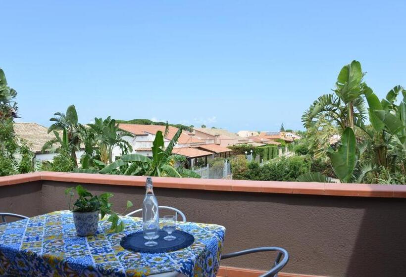 کلبه ییلاقی, Sicily Penta Dream House