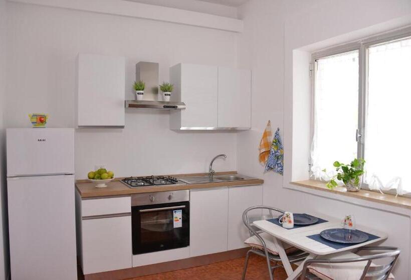 کلبه ییلاقی, Sicily Penta Dream House