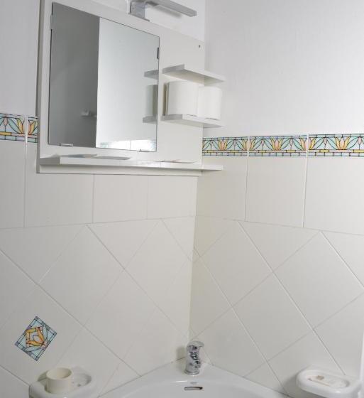 بانگلوی استاندارد, Sicily Penta Dream House