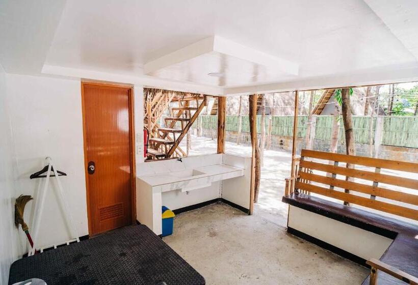 اتاق استاندارد چهار تخته با چشم‌انداز دریا, Haven Campsite