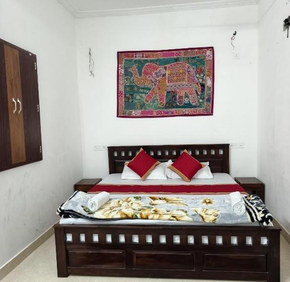 سوییت لوکس, Casa Del Sol