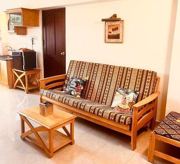 سوییت سوپریور, Joy Suite   Exclusive Private 4 Star Ac Suite Inside Lotus 8 Hotel   3 Min Walk From Cochin Airport