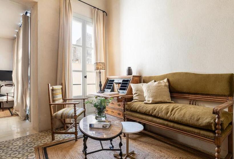 اتاق لوکس با تخت بزرگ, Art Suites By Casa Del Santo