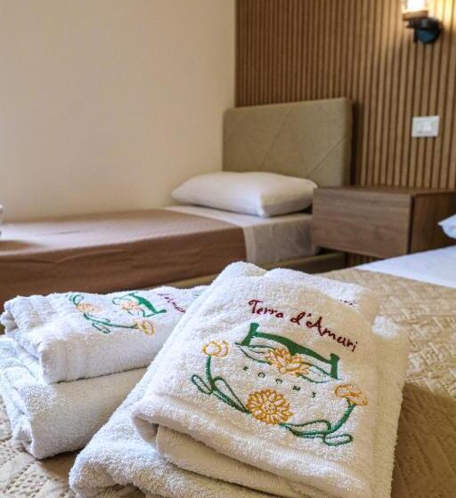 اتاق استاندارد سه نفره, Terra D Amuri Rooms