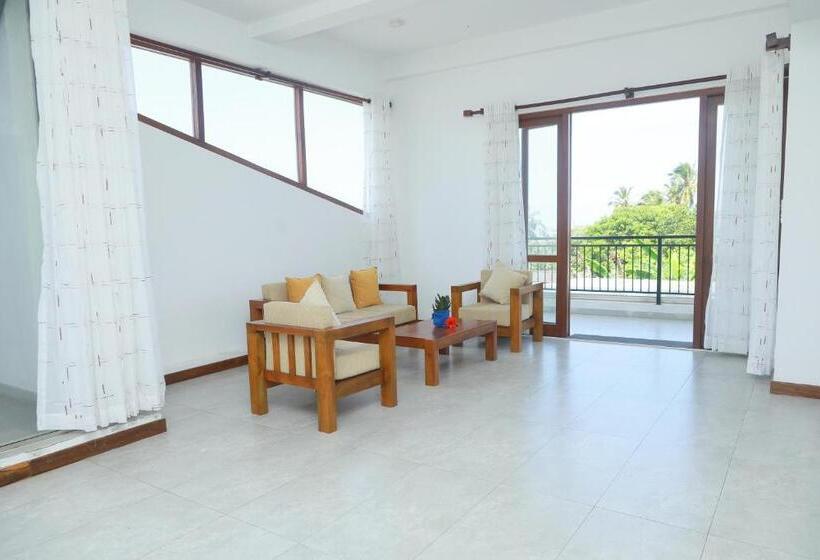 اتاق لوکس با تخت بزرگ, Villa Seascape