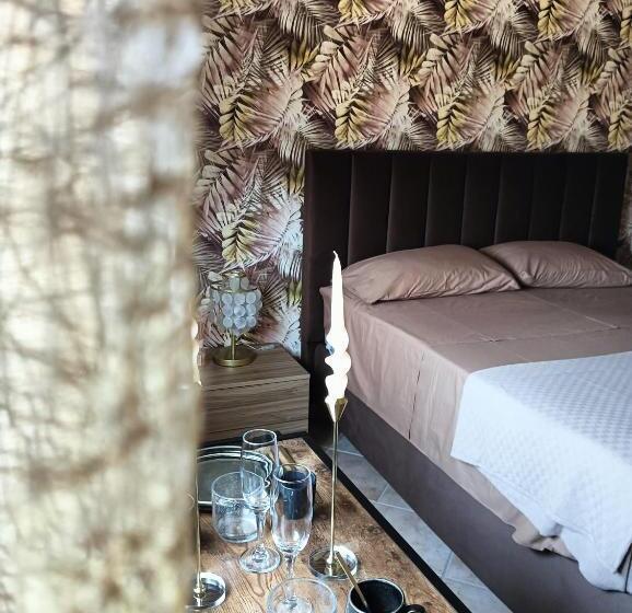 اتاق لوکس, Dojo Idro Rooms