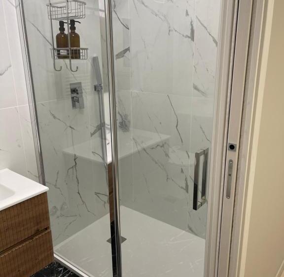 اتاق استاندارد چهار تخته, Therma Luxury House