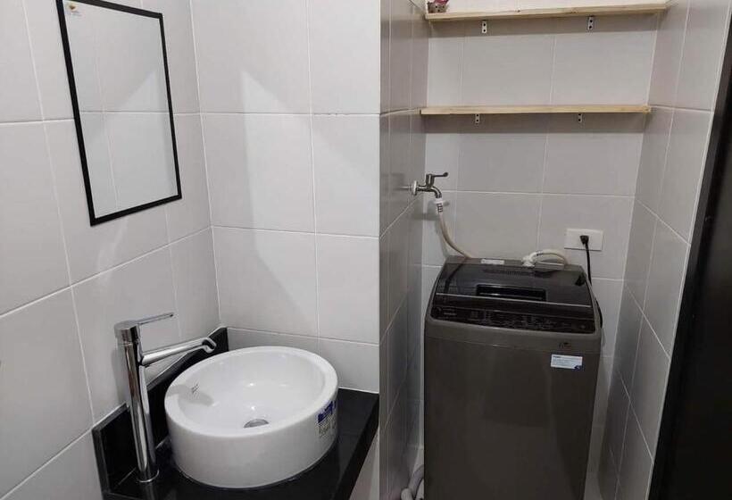 1 Bedroom Apartment City View, Chill Spot Staycation In Pasig