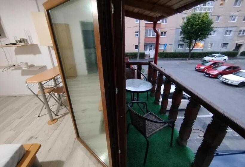 اتاق استاندارد, Căsuța Din Brașov