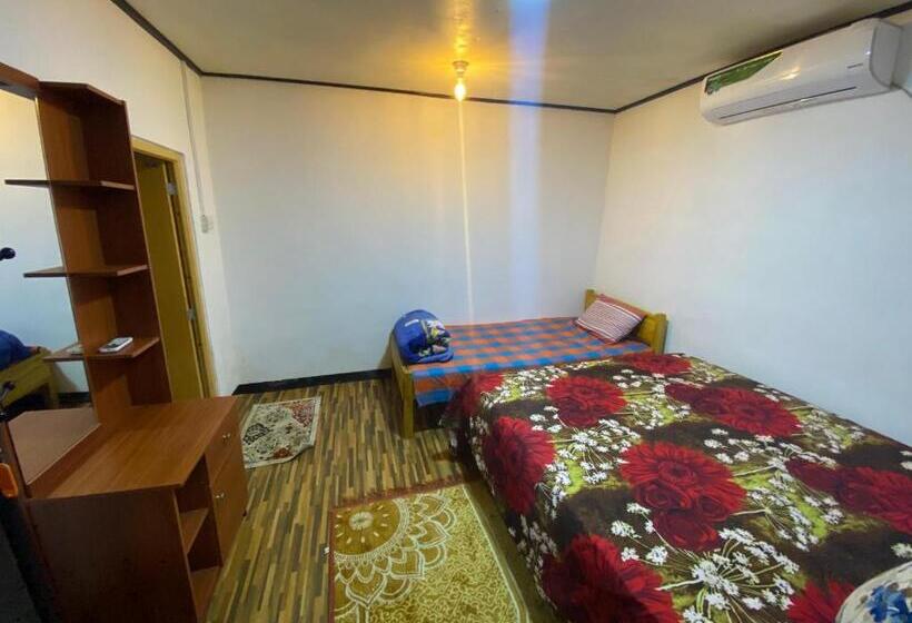 اتاق استاندارد سه نفره, Queen S Mahal Rooms