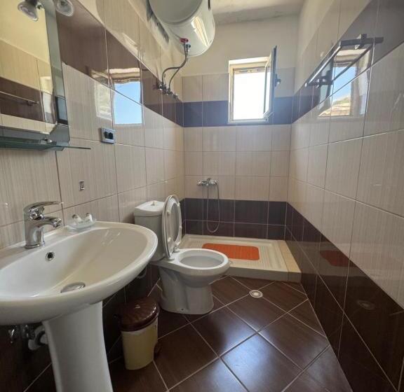 اتاق استاندارد سه نفره, Guest House Sofa