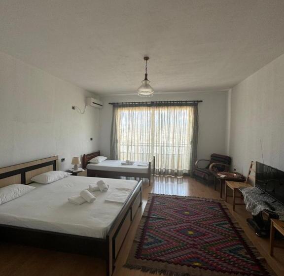 اتاق استاندارد سه نفره, Guest House Sofa