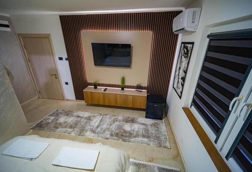 اتاق استاندارد, Home Luxury Suites