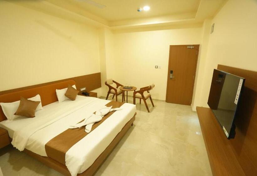 اتاق اکونومی, The Canyon Inn