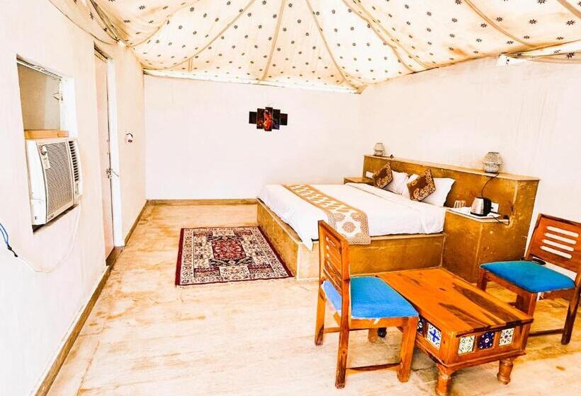 اتاق لوکس, Yatra Desert Camp