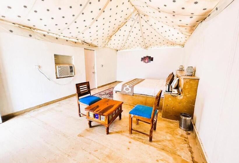 اتاق لوکس, Yatra Desert Camp