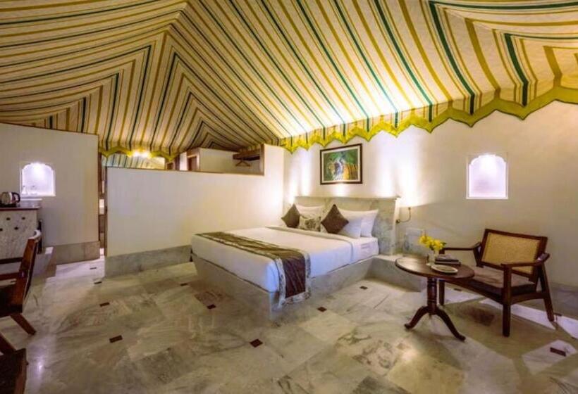 اتاق لوکس, Yatra Desert Camp