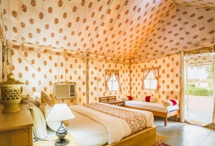 اتاق خانوادگی, Yatra Desert Camp