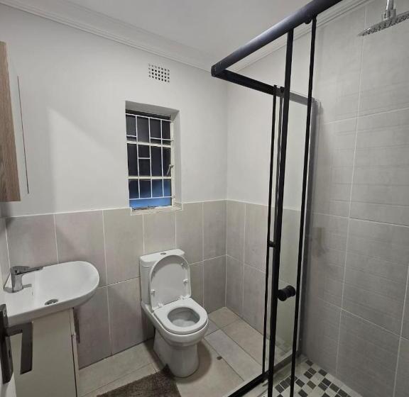 اتاق استاندارد با چشم‌انداز باغ, Limewood Residency