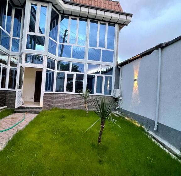 اتاق لوکس, Chashma Dushanbe