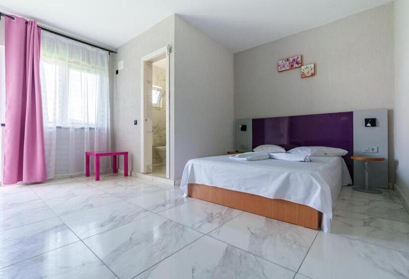 اتاق استاندارد, Deea Marii Costinesti