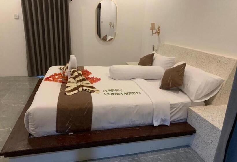 اتاق لوکس با تخت بزرگ, Relax Villas Gili Air