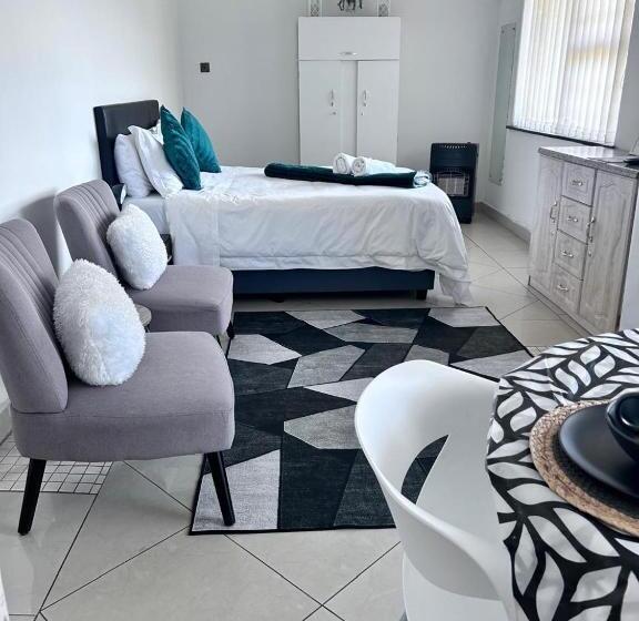 اتاق اکونومی, Ameni Air B&b