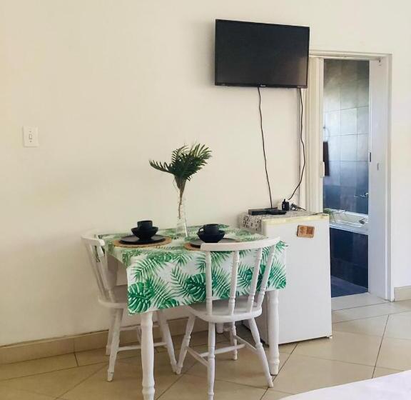 اتاق لوکس, Ameni Air B&b