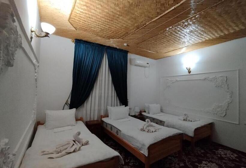 اتاق لوکس سه تخته, Parvina Boutigue