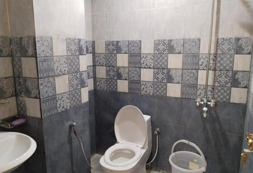 آپارتمان 1 خوابه با چشم‌انداز, Murree Oaks Apartments