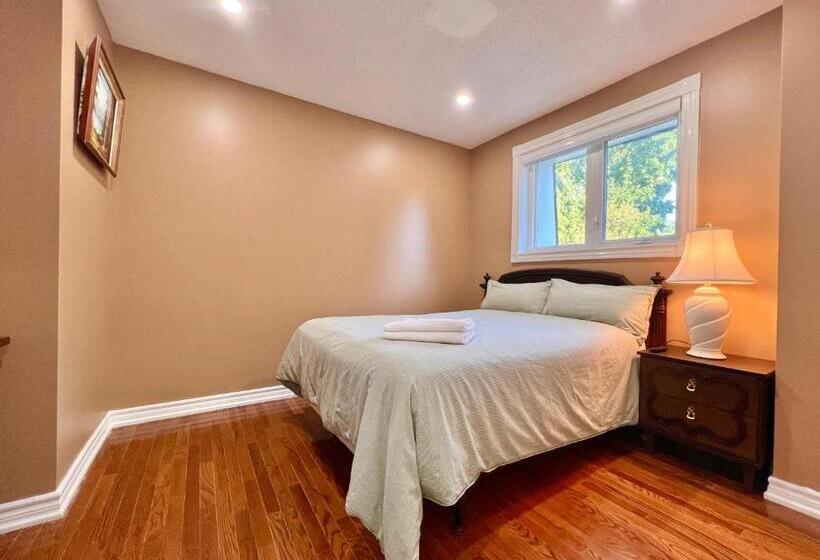 اتاق اکونومی, Cozy Home Near Hillcrest Mall In Central Richmond Hill
