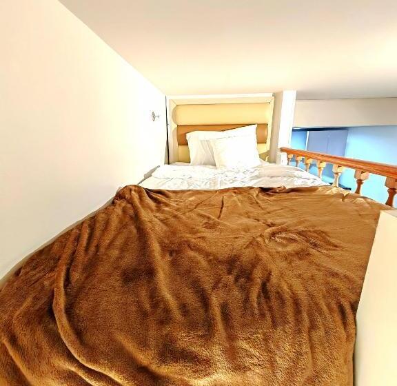 اتاق استاندارد با بالکن, Dream Staycation At Pendragon Style