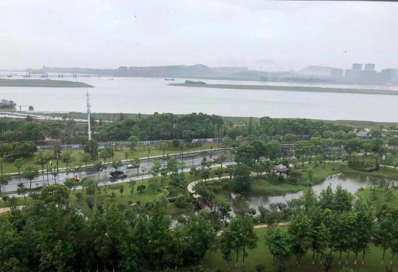 اتاق پرمیوم با چشم‌انداز دریا, Zhoushan Yibo
