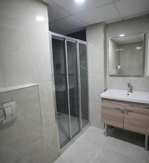 اتاق استاندارد, Amazon Suit Otel