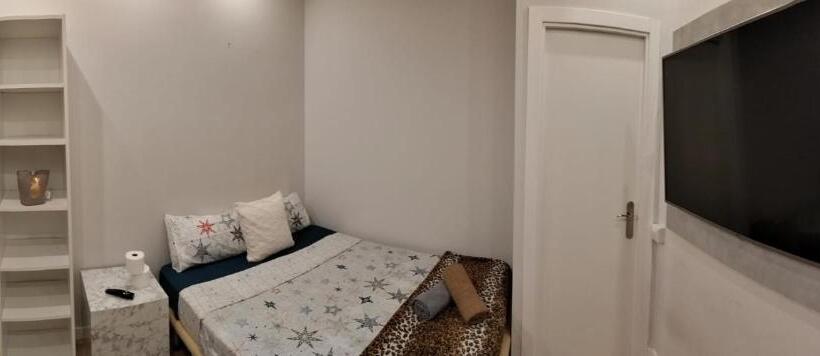 اتاق استاندارد با بالکن, Colon Rooms