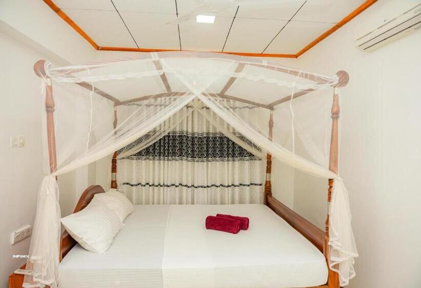 اتاق اکونومی, Hanguk Villa Mirissa