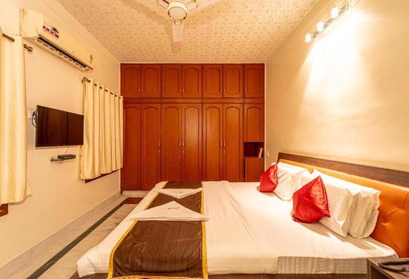 اتاق استاندارد با تخت بزرگ, Seasons Suites Hbr