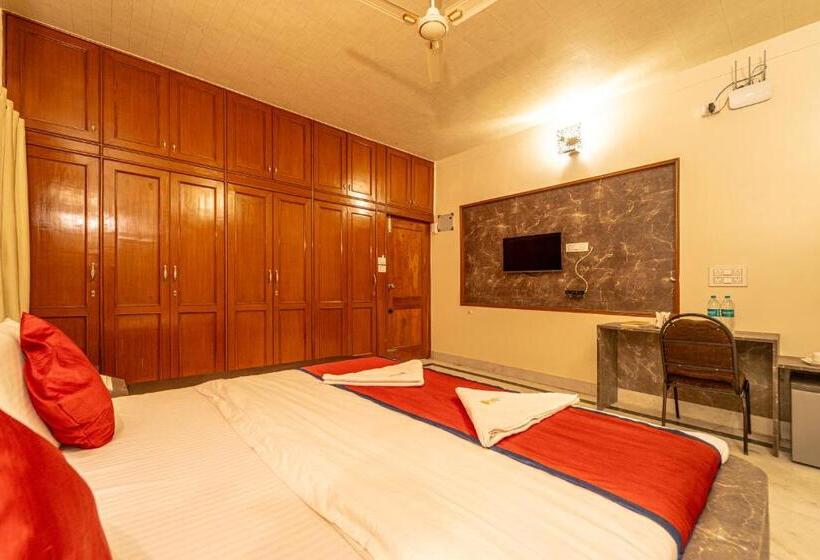 اتاق استاندارد با تخت بزرگ, Seasons Suites Hbr