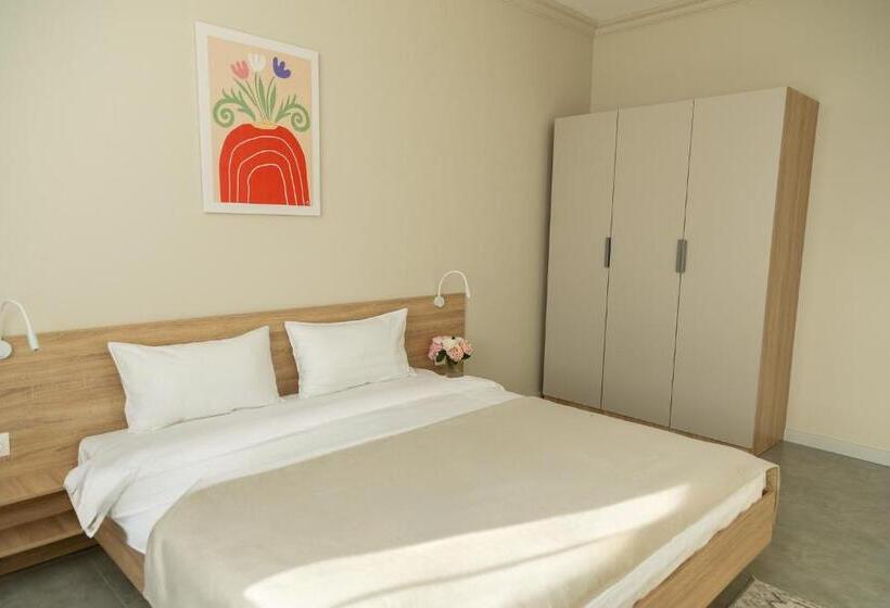 سوییت خانوادگی, Zhagalau Resort