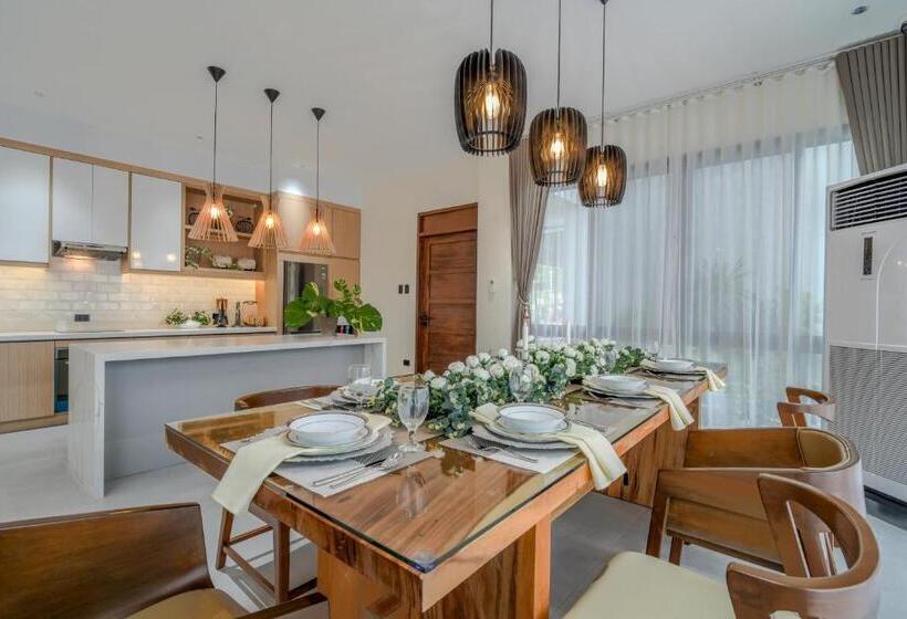 ویلای یک اتاق خوابه با استخر شنا, Damienerose Garden Villa