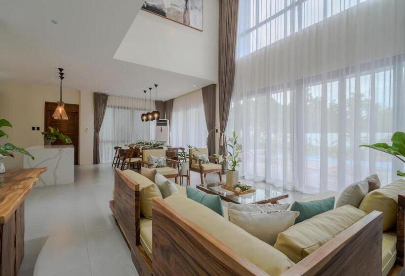 ویلای یک اتاق خوابه با استخر شنا, Damienerose Garden Villa