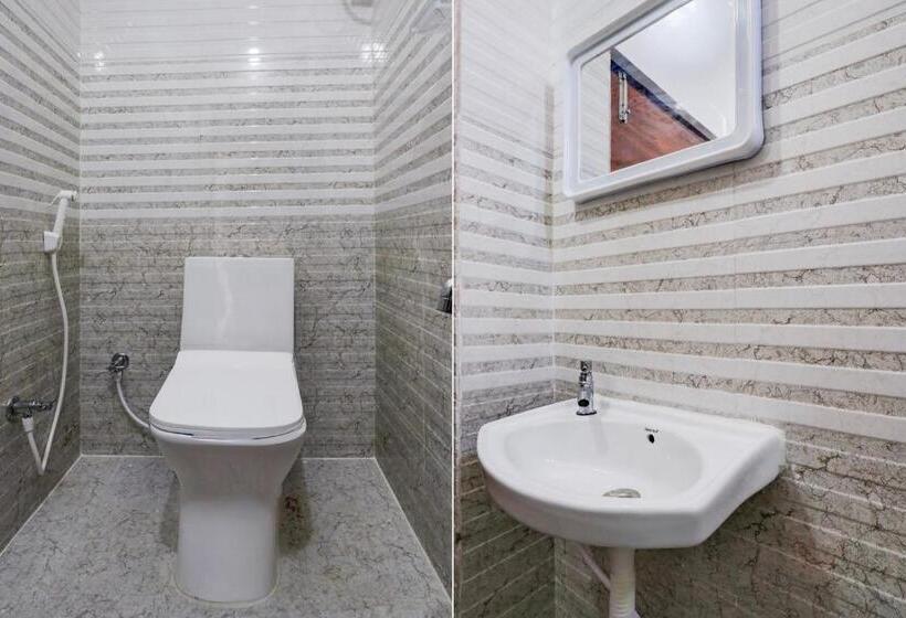 اتاق کلاسیک سه تخته, Super Hotel O Adibatla