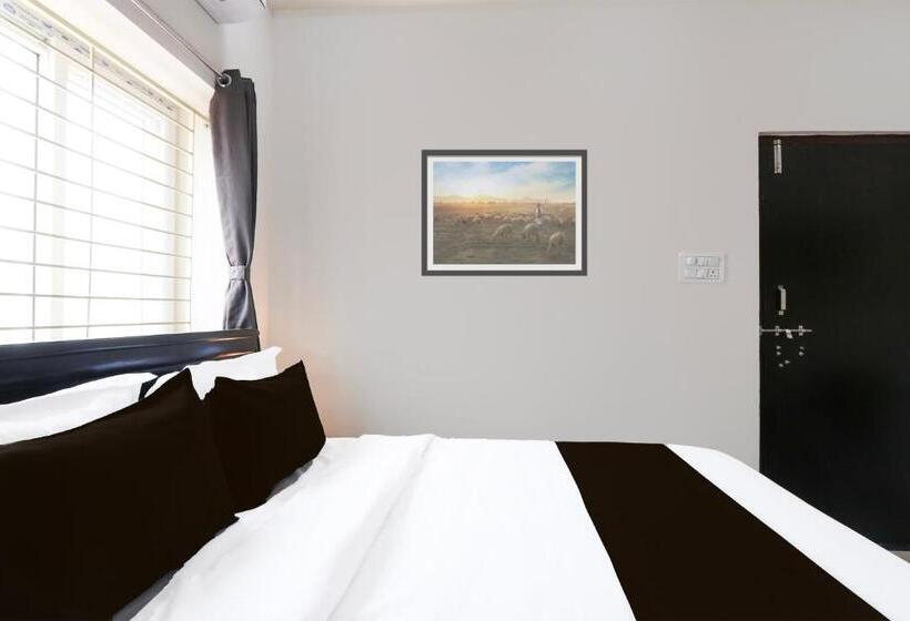 اتاق کلاسیک سه تخته, Super Hotel O Adibatla