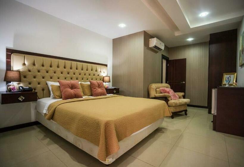 اتاق استاندارد یک نفره, Casa Lolita Hotel Boutique