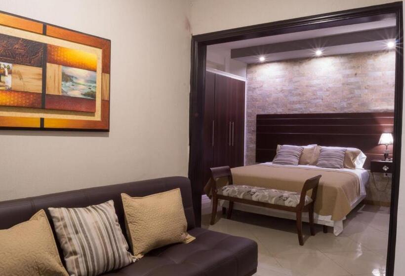 سوییت خانوادگی, Casa Lolita Hotel Boutique
