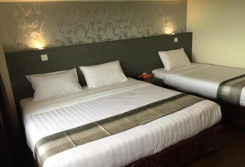 行政家庭房, Check Inn Hotel Tawau