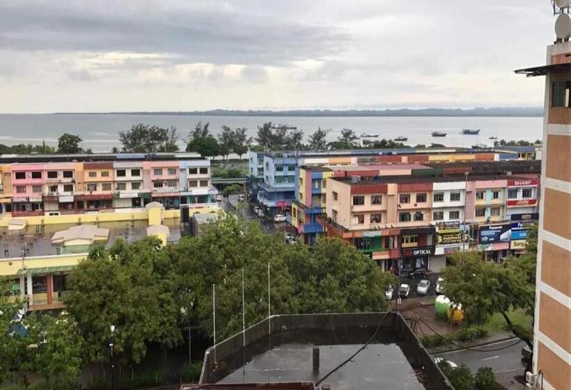 行政家庭房, Check Inn Hotel Tawau