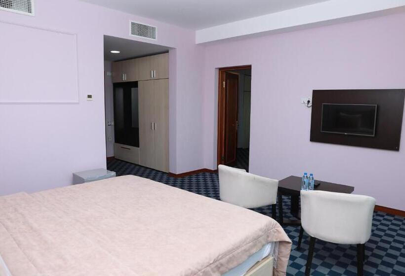 اتاق لوکس با بالکن و چشم‌انداز دریا, Sea Pearl