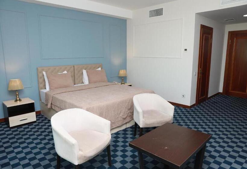 اتاق لوکس با بالکن و چشم‌انداز دریا, Sea Pearl